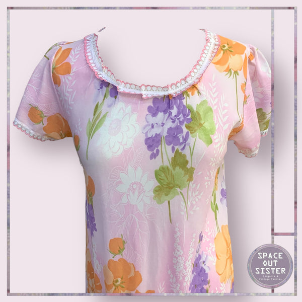 Vintage Circa 1970s Bloom Nightdress