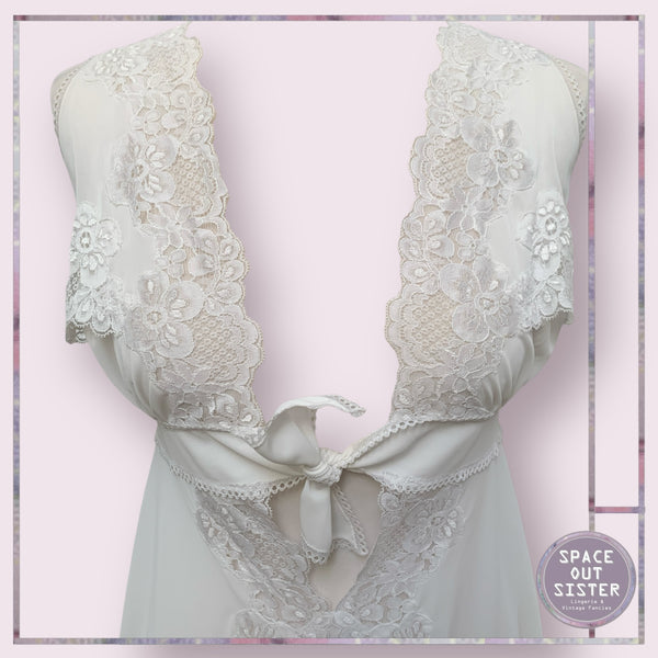Vintage Keyhole Nightdress