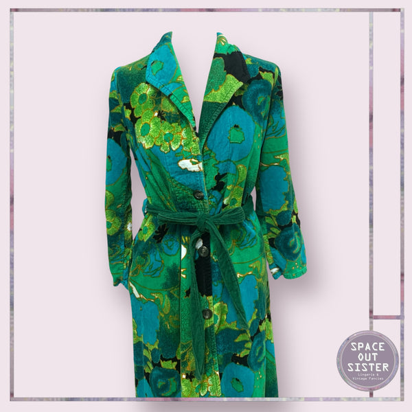 Vintage Into The Woods Robe