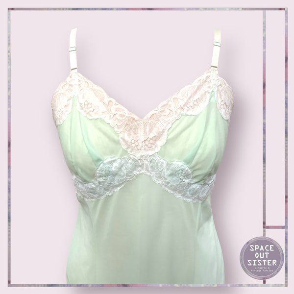 Vintage Wonder Magic Slip