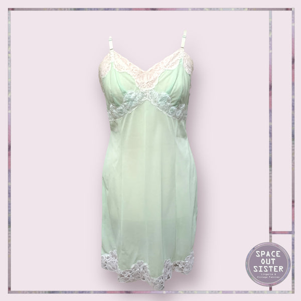 Vintage Wonder Magic Slip