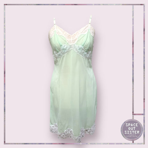 Vintage Wonder Magic Slip