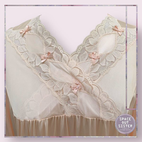 Vintage Creation Atelier Nightdress