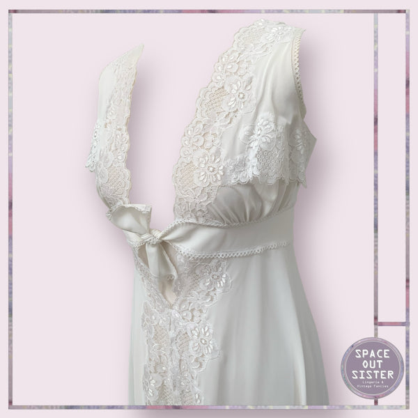 Vintage Keyhole Nightdress