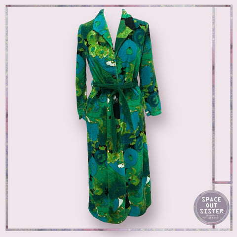 Vintage Into The Woods Robe