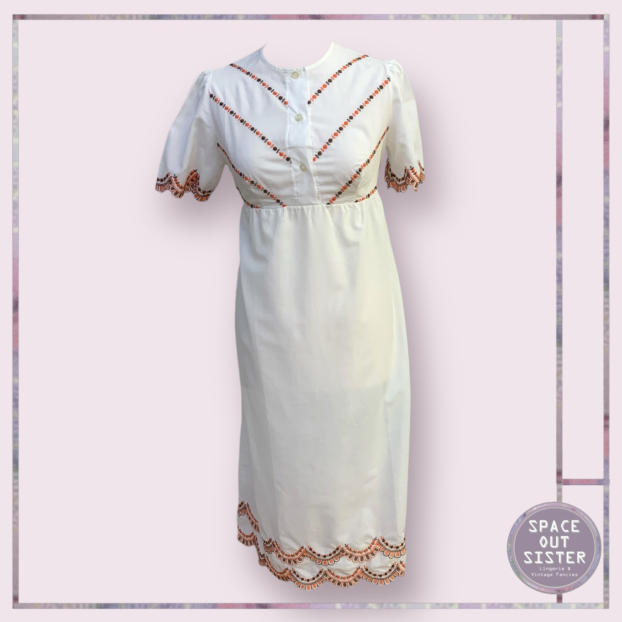 Vintage Scallop White Nightdress