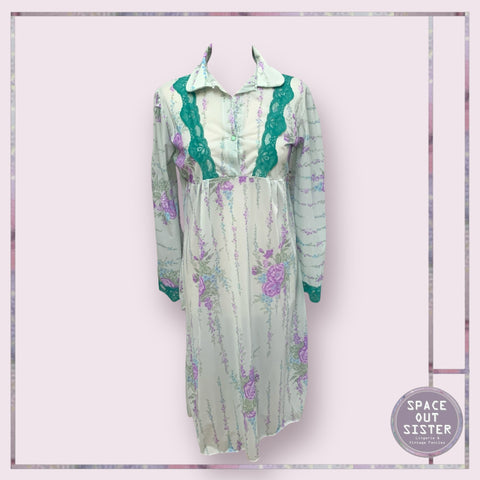 Vintage Mauve Garden Collar Nightdress