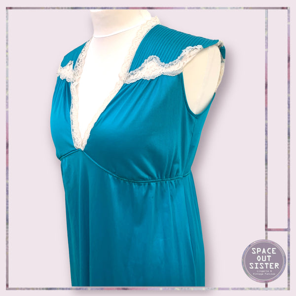 Vintage JC Penny’s Full Length Nightdress