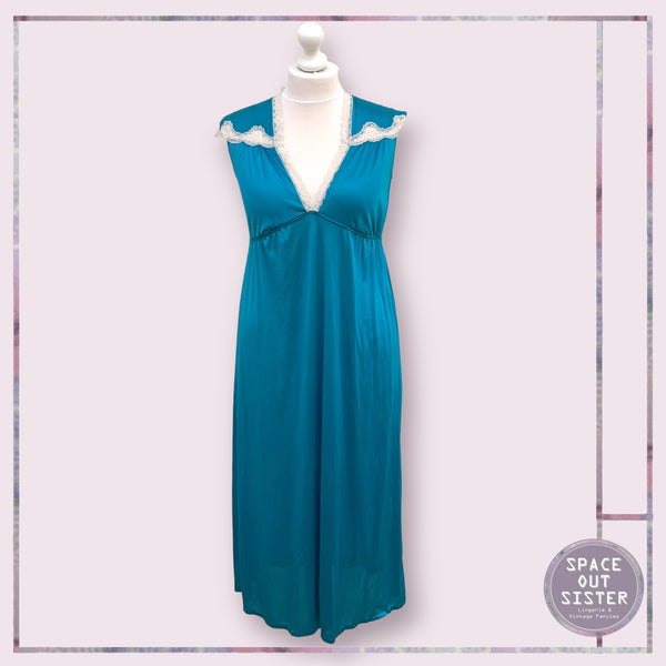 Vintage JC Penny’s Full Length Nightdress